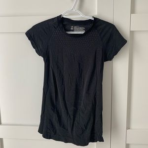 Zella Activewear fitted t shirt